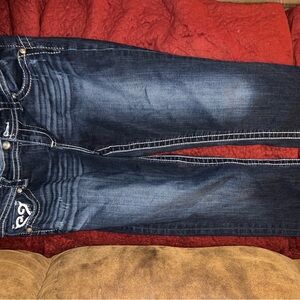 Women’s Maurice’s capris